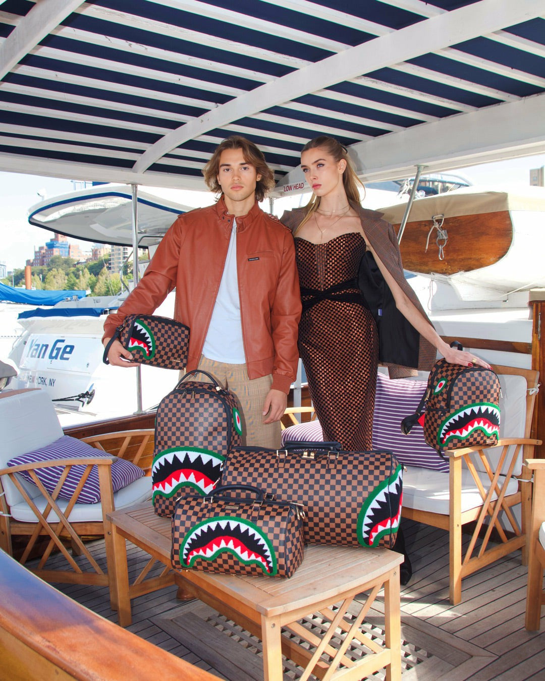 ROMEO AIR ITALIA SHARK TOILETRY BAG