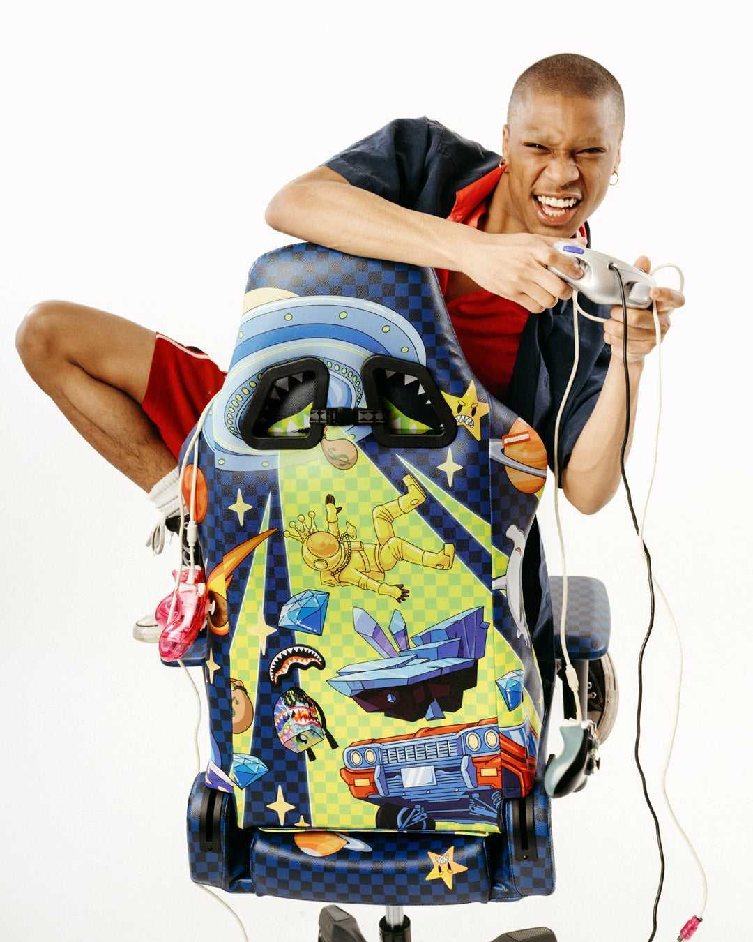 SPACE WARPED GAMING CHAIR