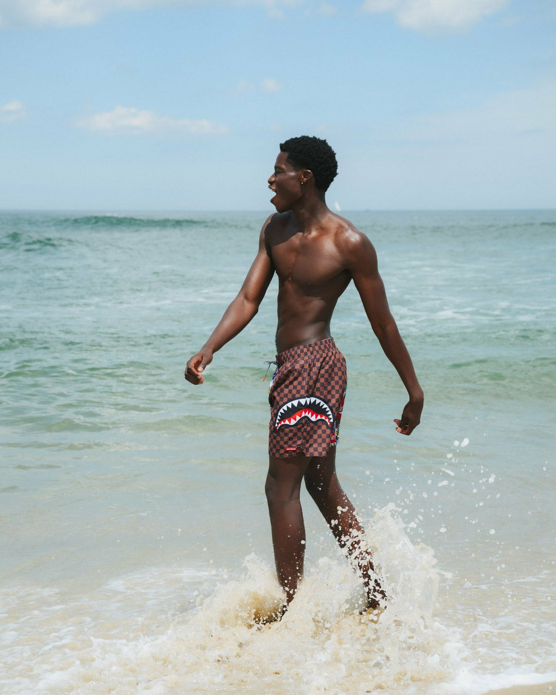 STICKER CREW SWIM SHORTS