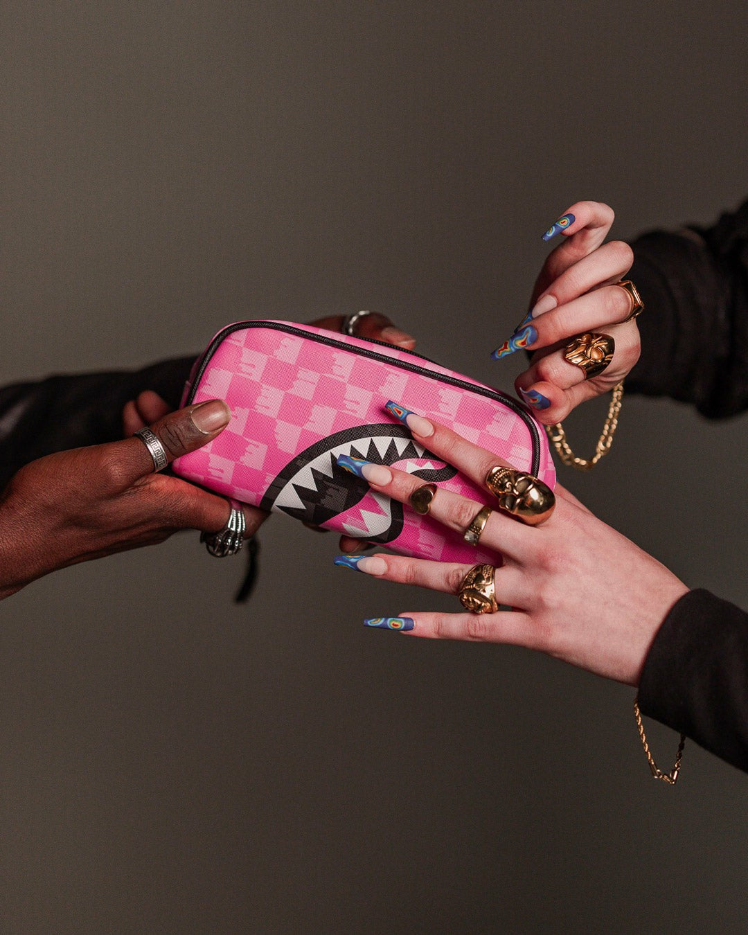 PINK PARADISE POUCH
