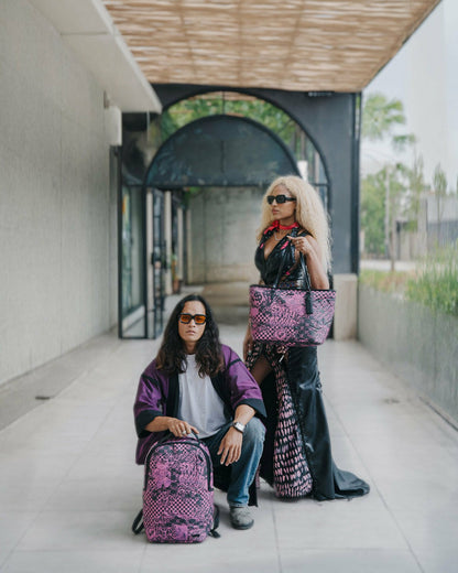 HOT PURSUIT TOTE