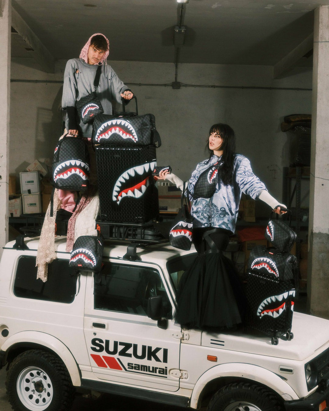SHARKS IN PARIS HYPER PUFF FULL-SIZE LUGGAGE