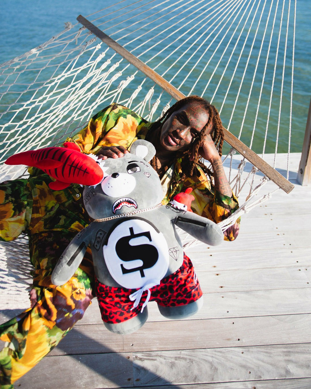 SHARK FRIENDS MONEYBEAR TEDDYBEAR BACKPACK