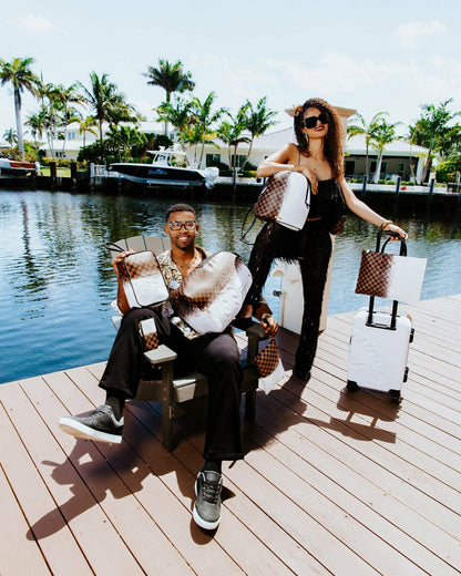 SPRAYSHARKS WORLDWIDE SLIM MONEY HOLDER