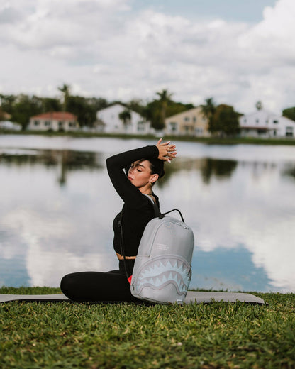 SHARK CENTRAL ICE MESH BACKPACK