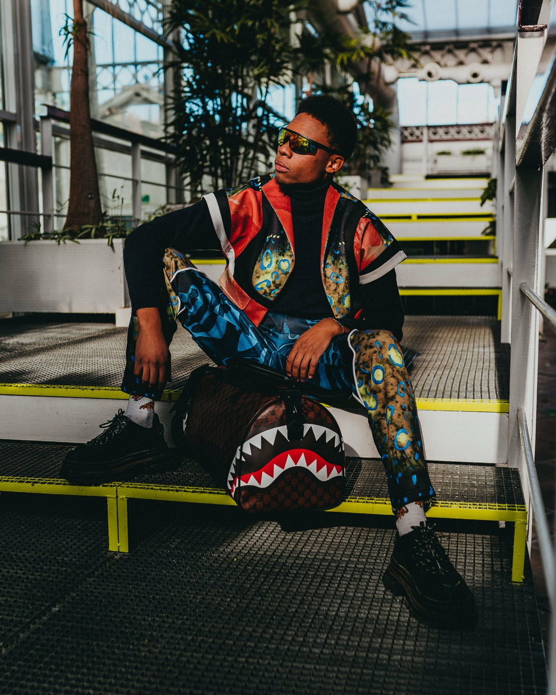 SHARKS AND SKULLS DUFFLE