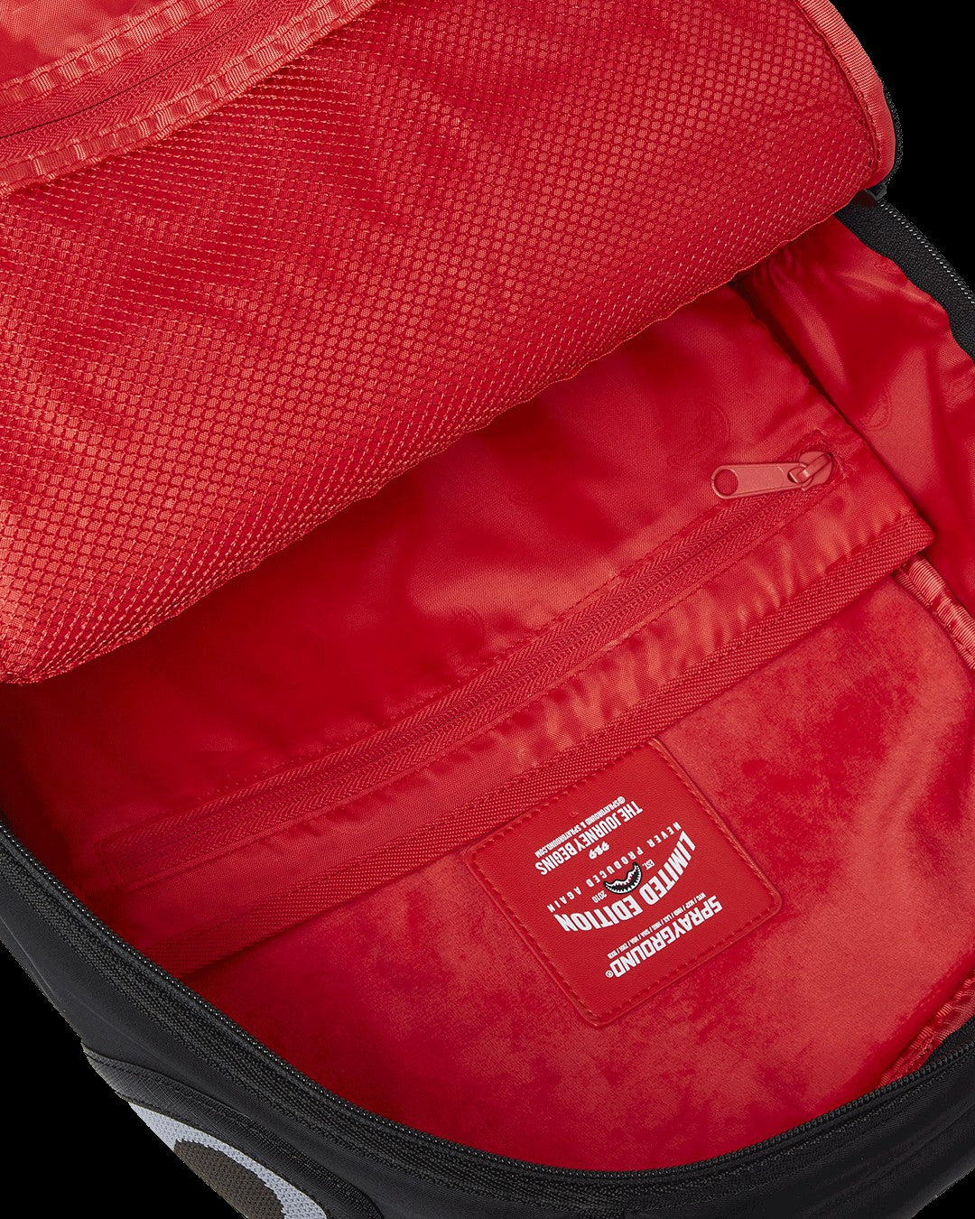 SHARK CENTRAL PARACHUTE DLX SATIN BACKPACK