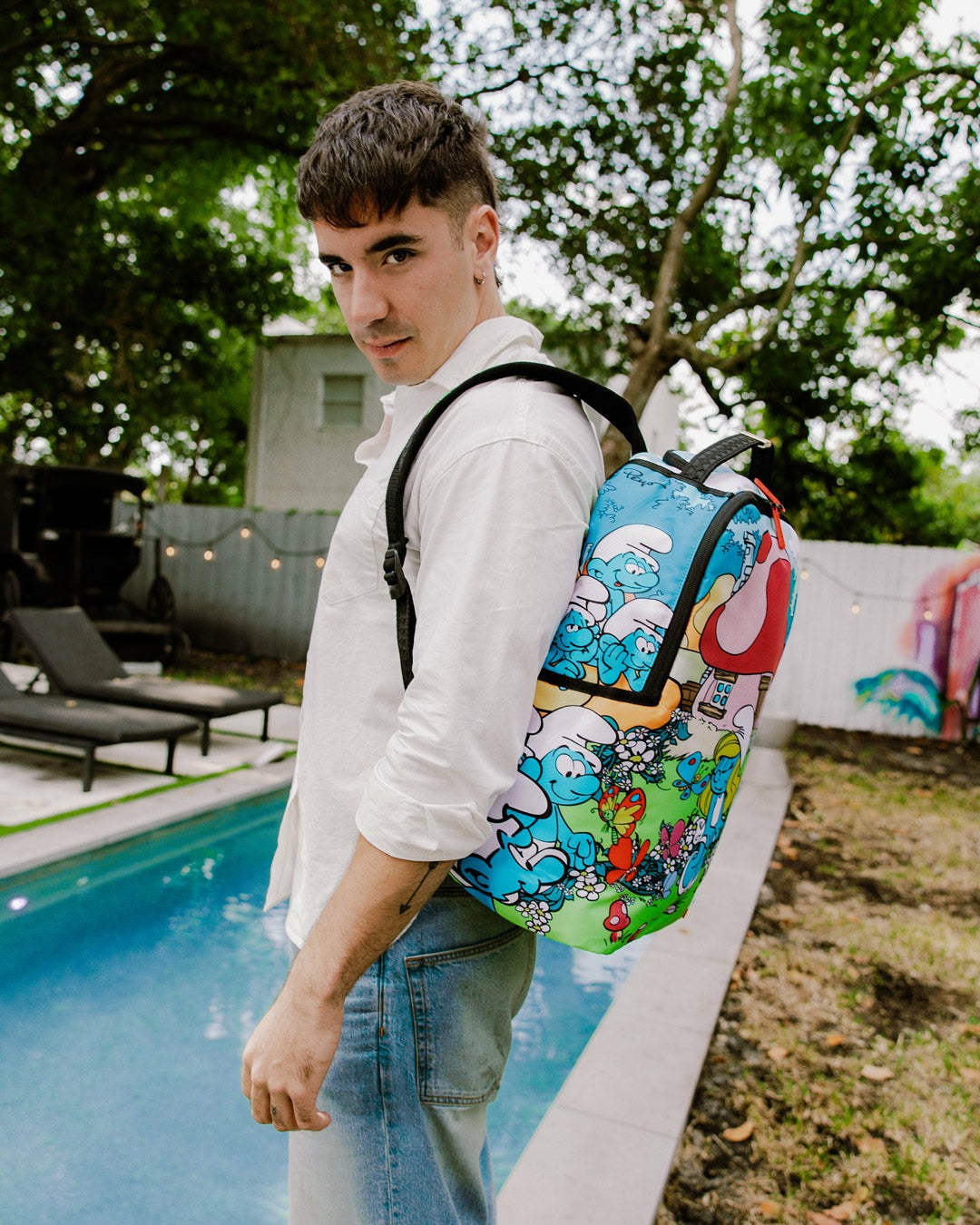 SMURFS IN THE GARDEN BACKPACK