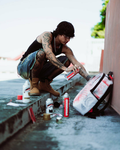 GRAFFITI ARTIST - DESIGN YOUR OWN BACKPACK - 9 STENCILS INCLUDED